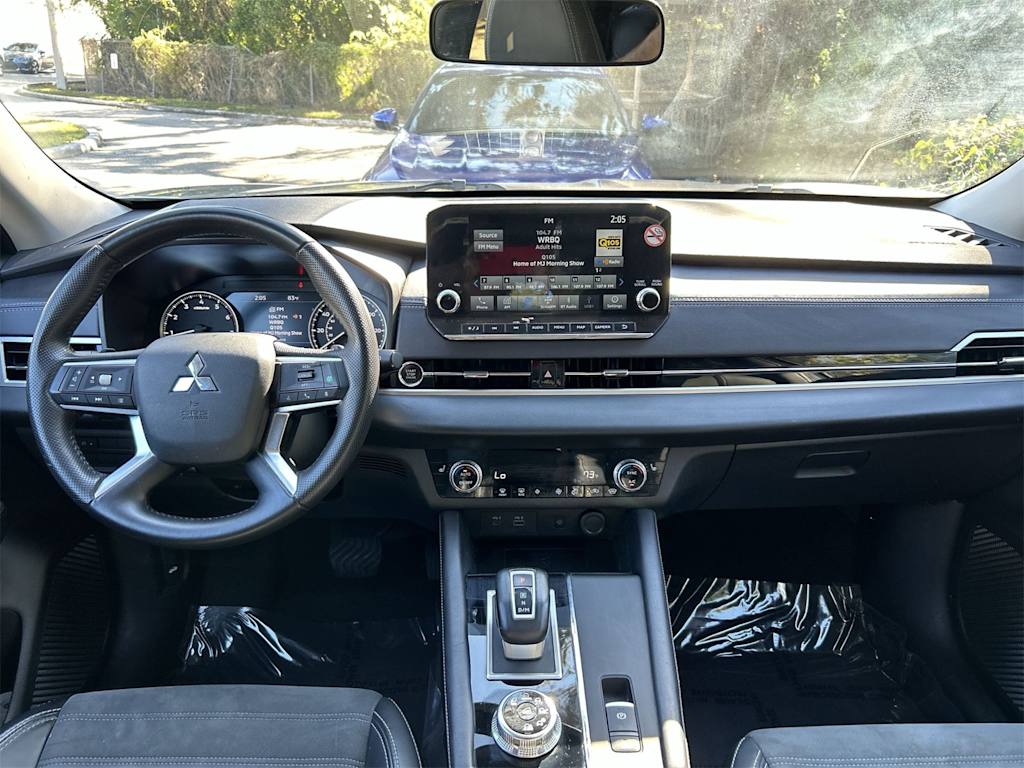 Thumbnail: 2024 Mitsubishi Outlander - 2