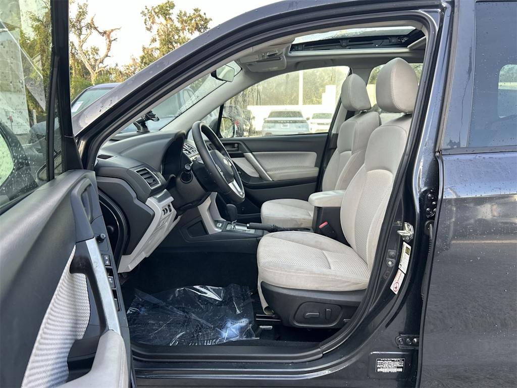 Thumbnail: 2017 Subaru Forester - 11