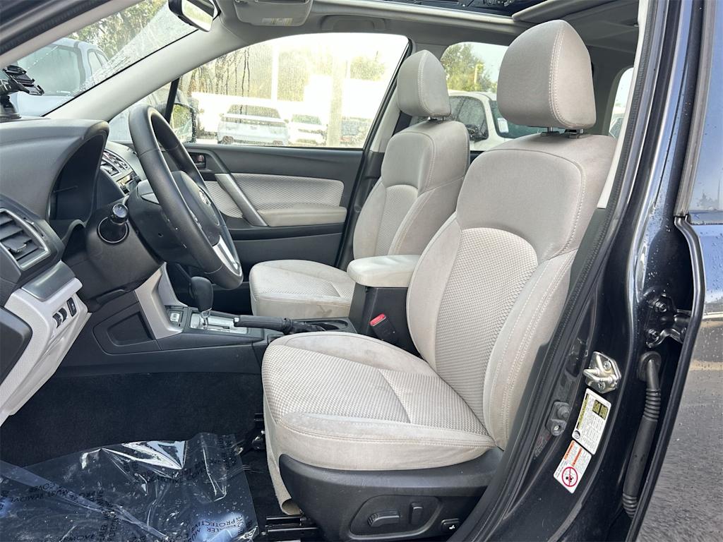 Thumbnail: 2017 Subaru Forester - 12