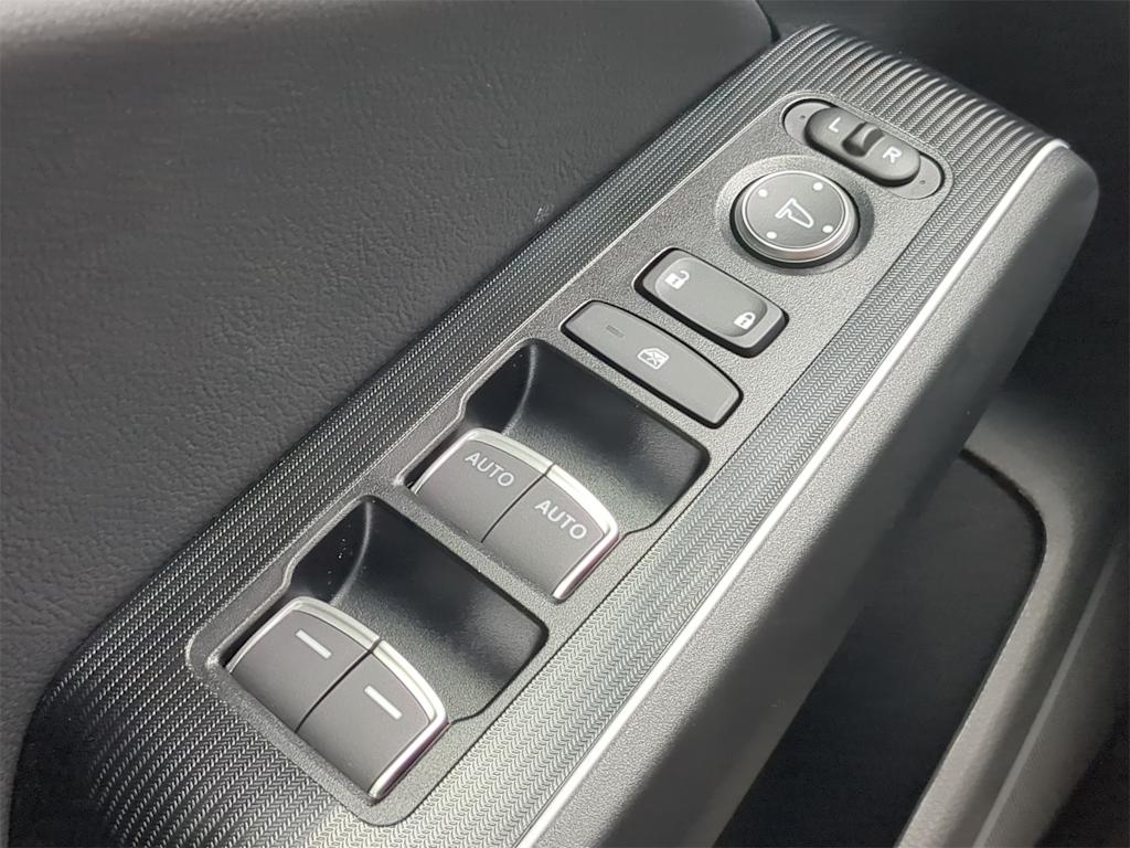 Thumbnail: 2025 Honda Civic - 24