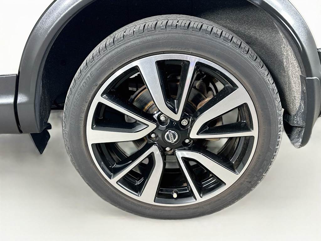 Thumbnail: 2019 Nissan Rogue Sport - 8