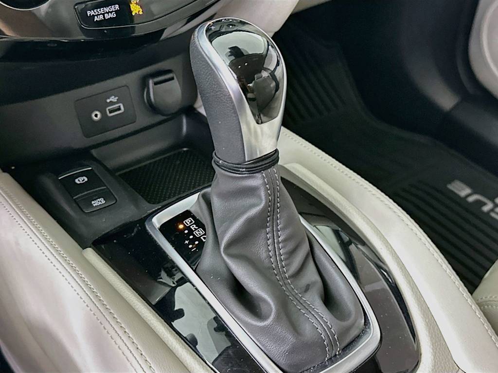 Thumbnail: 2019 Nissan Rogue Sport - 17