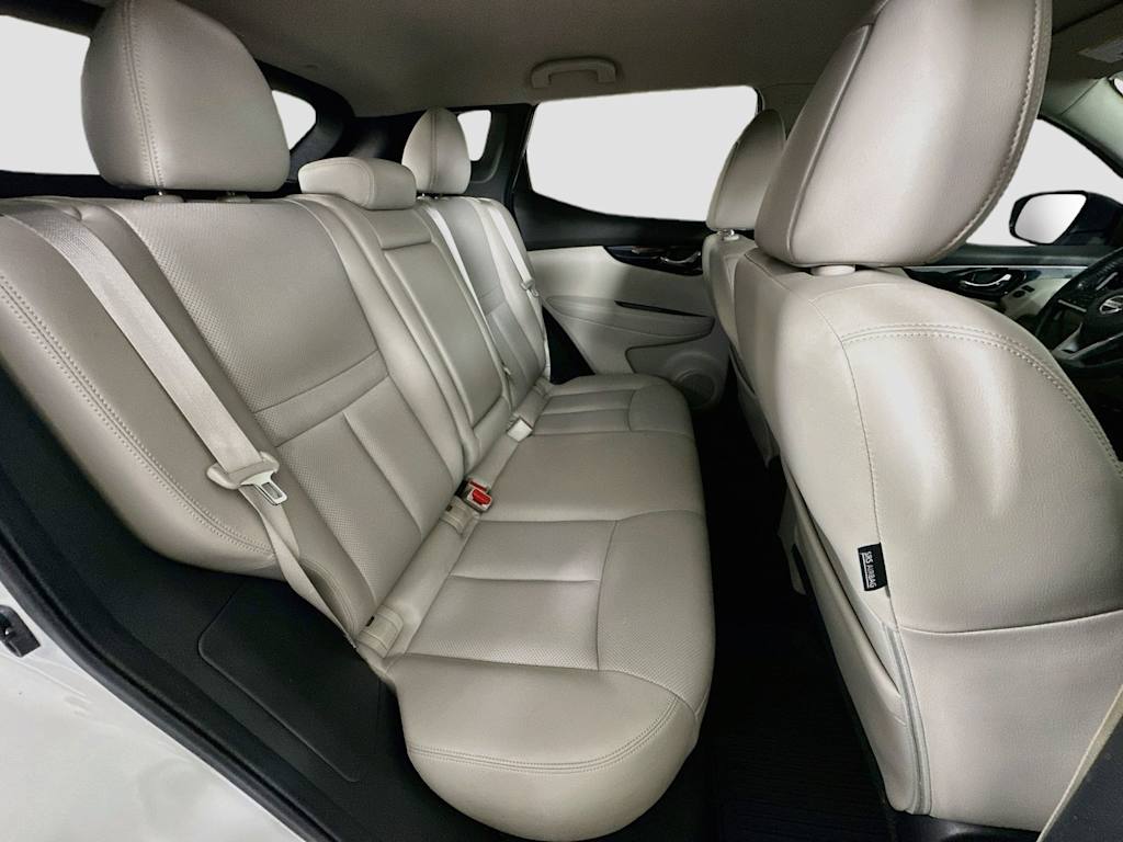 Thumbnail: 2019 Nissan Rogue Sport - 31