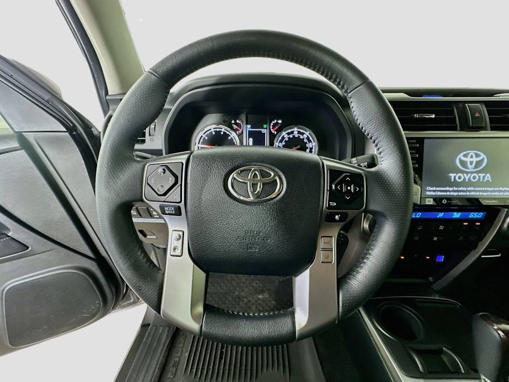 Thumbnail: 2022 Toyota 4Runner - 15