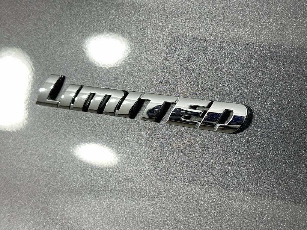 Thumbnail: 2022 Toyota 4Runner - 7