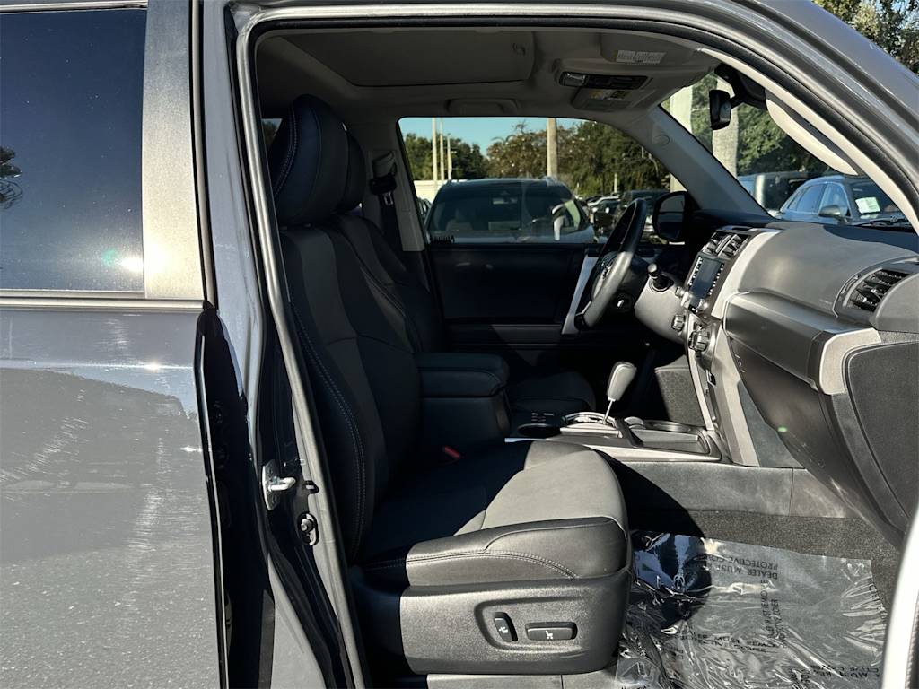 Thumbnail: 2024 Toyota 4Runner - 8