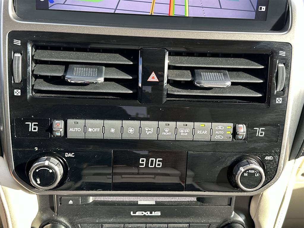 Thumbnail: 2023 Lexus GX - 17