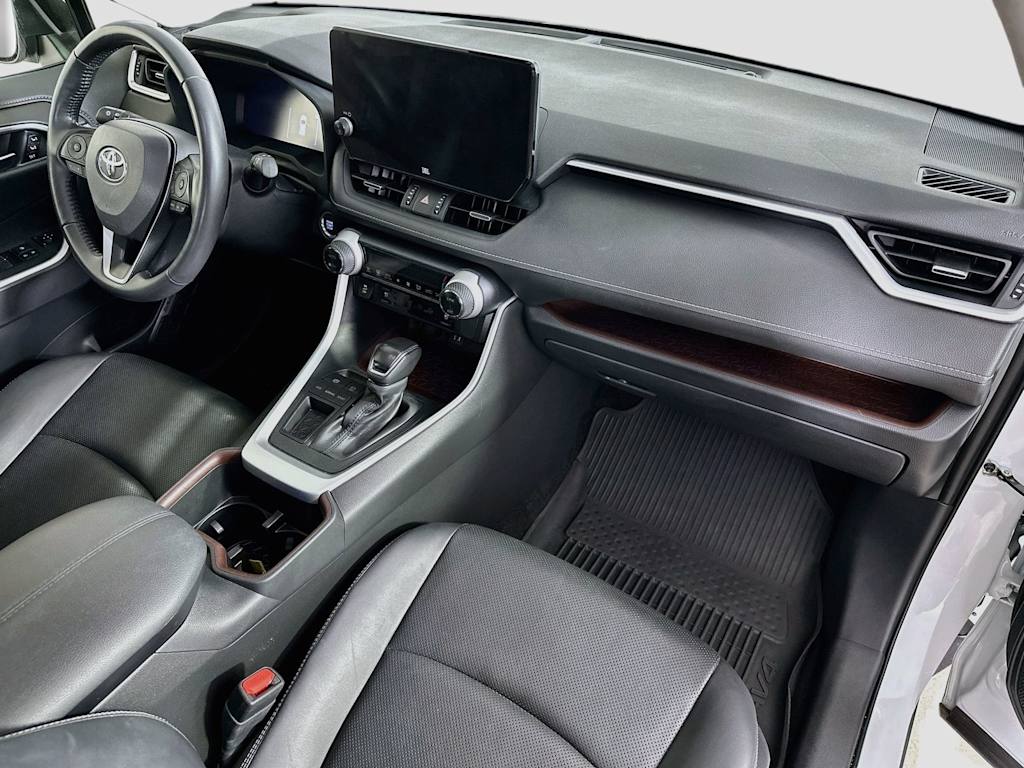 Thumbnail: 2023 Toyota RAV4 - 32