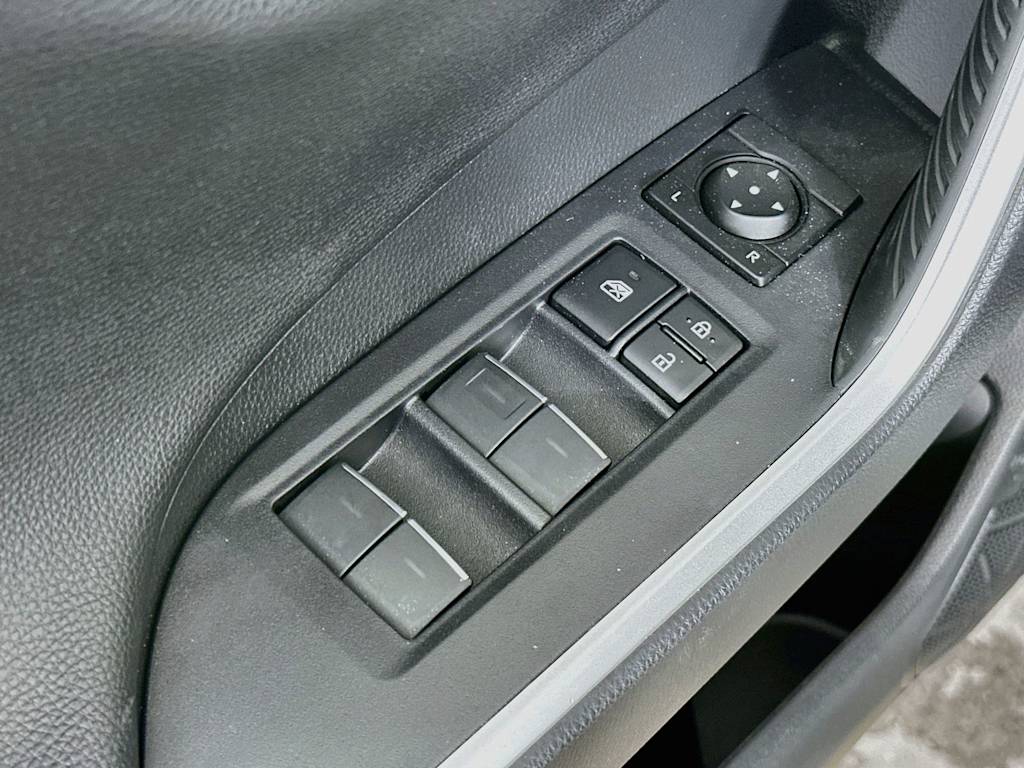 Thumbnail: 2023 Toyota RAV4 - 28