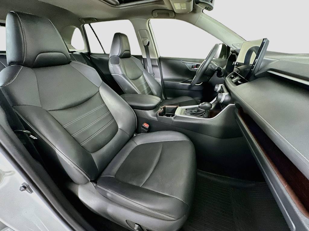 Thumbnail: 2023 Toyota RAV4 - 11