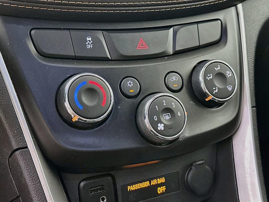 Thumbnail: 2021 Chevrolet Trax - 22