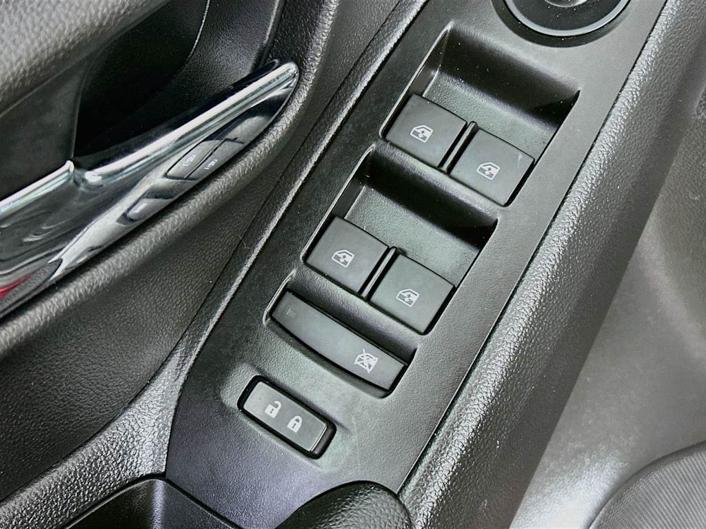 Thumbnail: 2021 Chevrolet Trax - 28