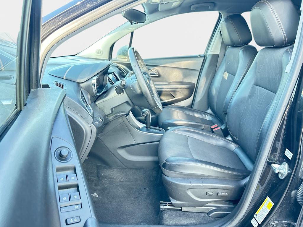 Thumbnail: 2020 Chevrolet Trax - 10