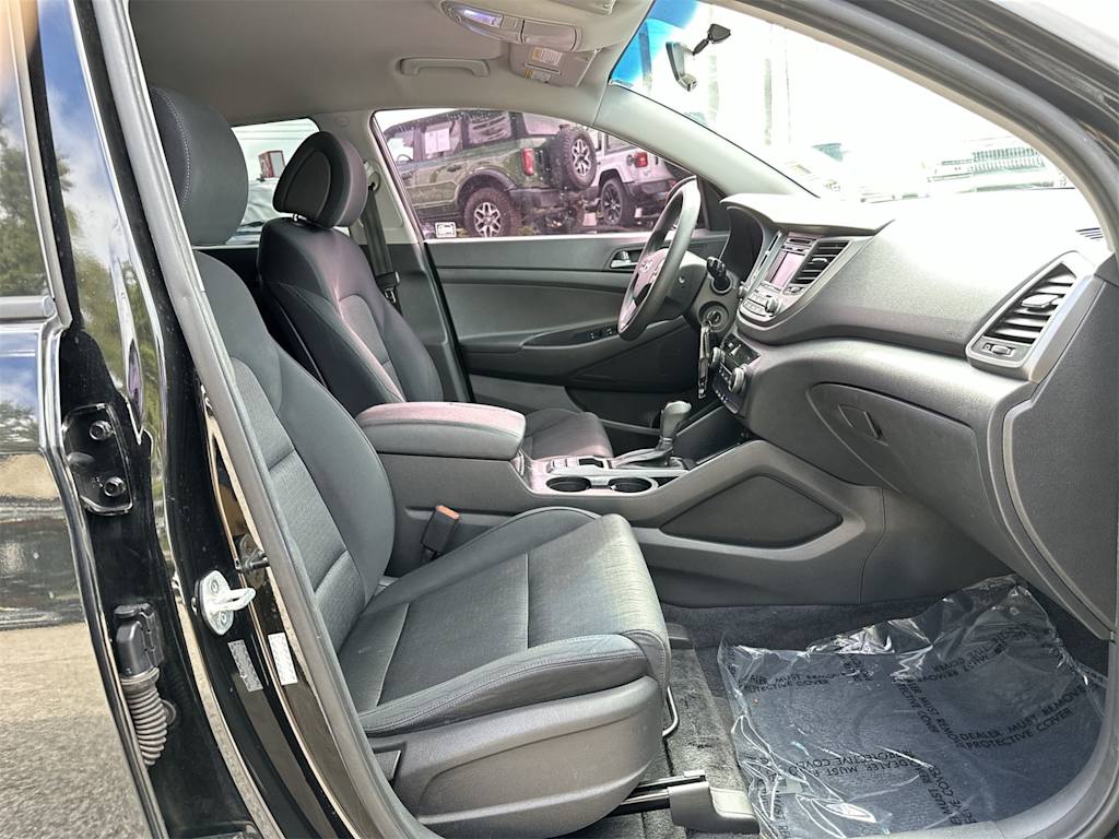 Thumbnail: 2016 Hyundai Tucson - 21