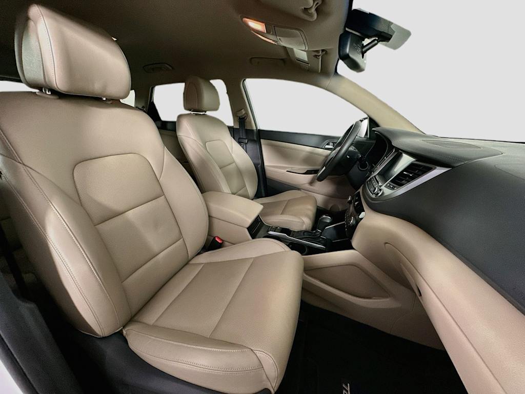 Thumbnail: 2017 Hyundai Tucson - 12