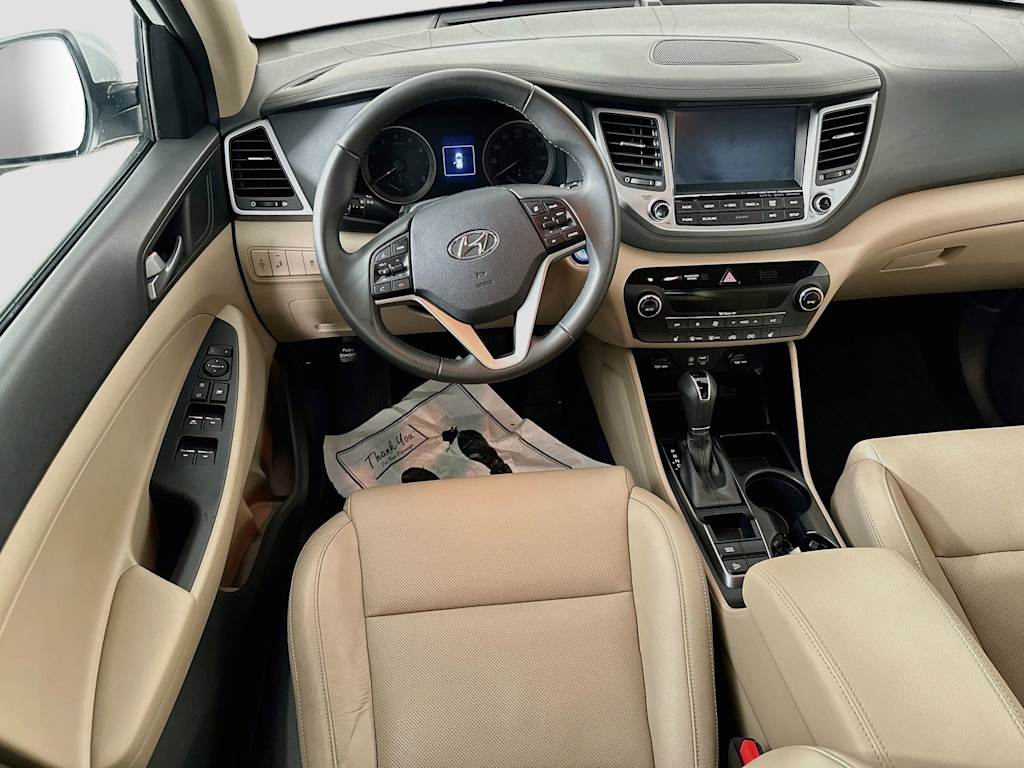 Thumbnail: 2017 Hyundai Tucson - 10