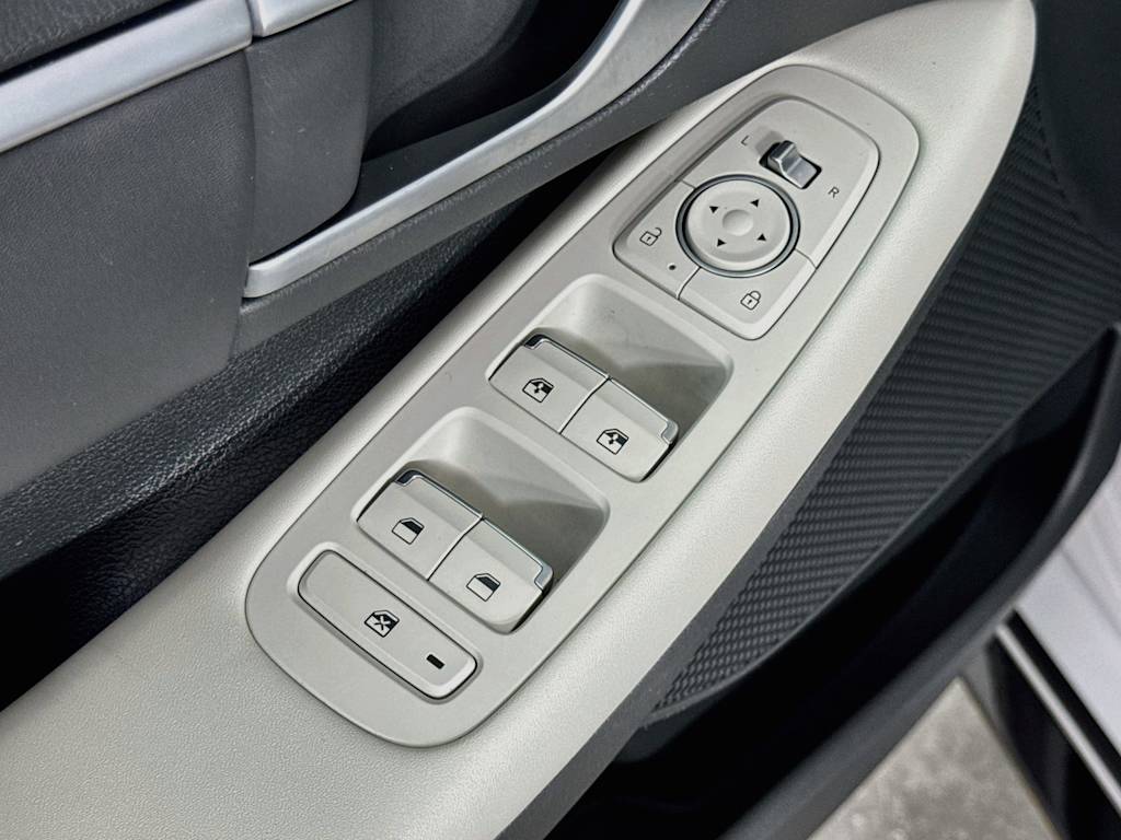 Thumbnail: 2025 Hyundai Sonata - 28