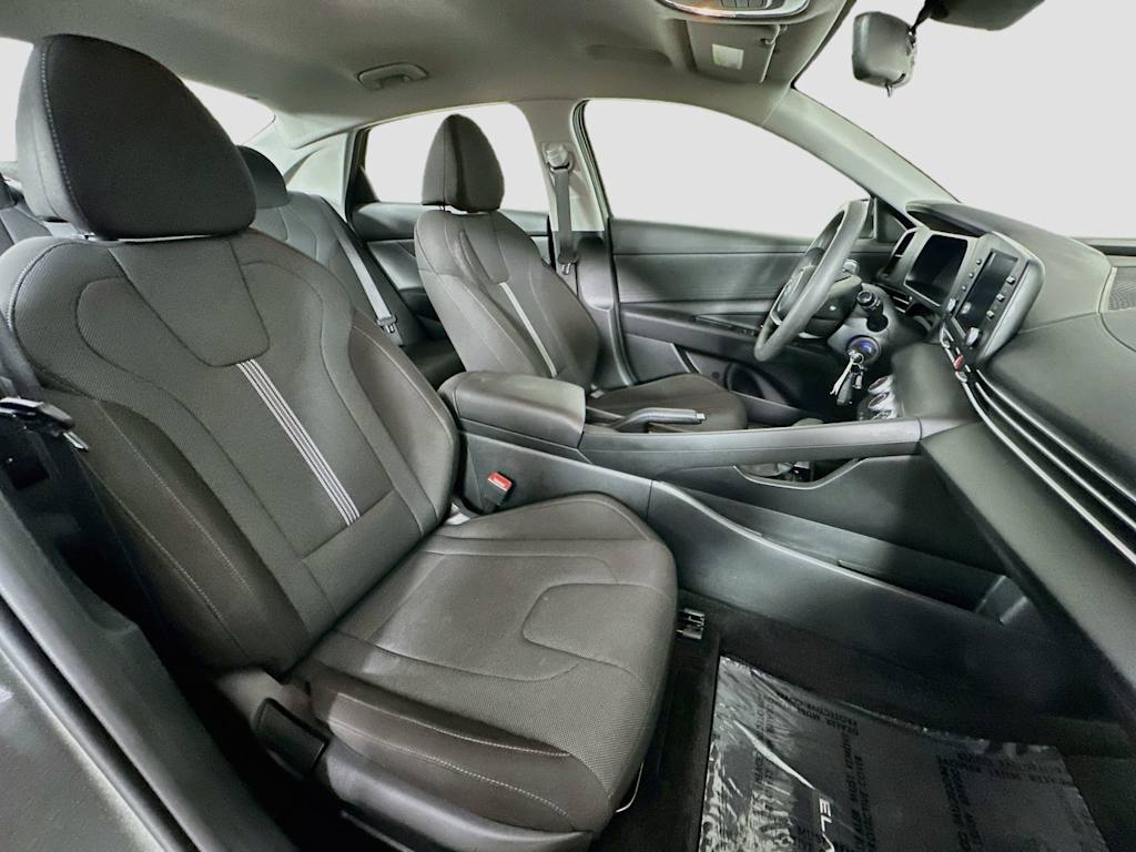 Thumbnail: 2025 Hyundai Elantra - 10