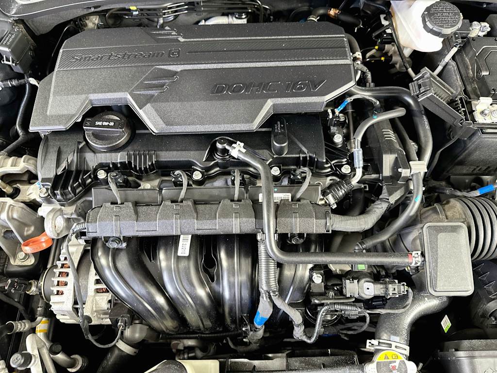 Thumbnail: 2023 Hyundai Elantra - 8