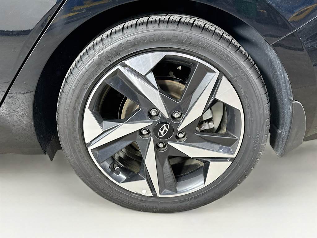 Thumbnail: 2023 Hyundai Elantra - 7