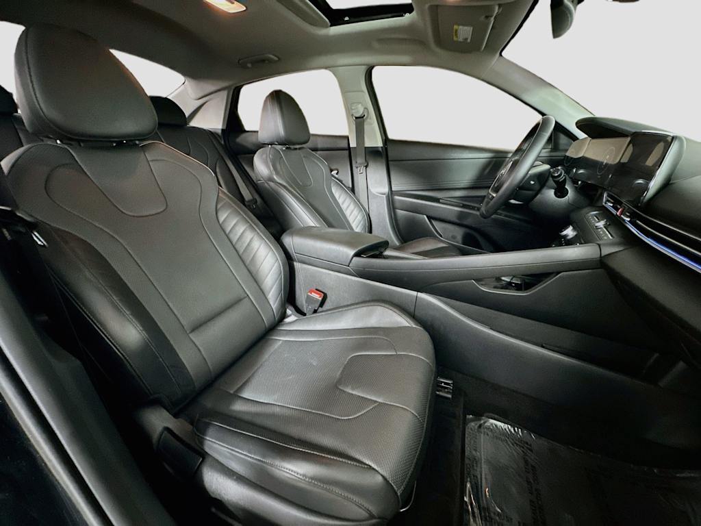 Thumbnail: 2023 Hyundai Elantra - 22