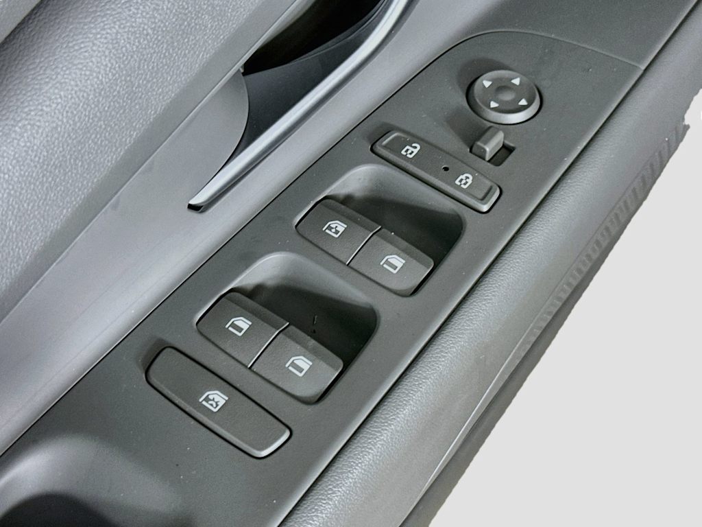 Thumbnail: 2023 Hyundai Elantra - 29