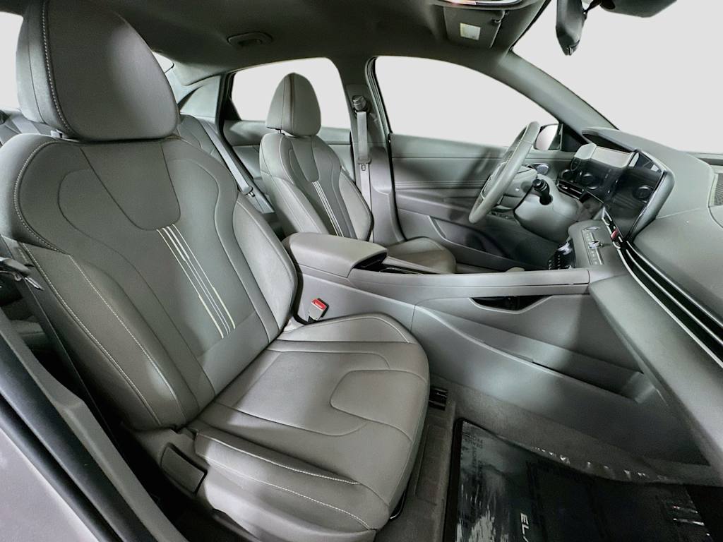 Thumbnail: 2023 Hyundai Elantra - 11