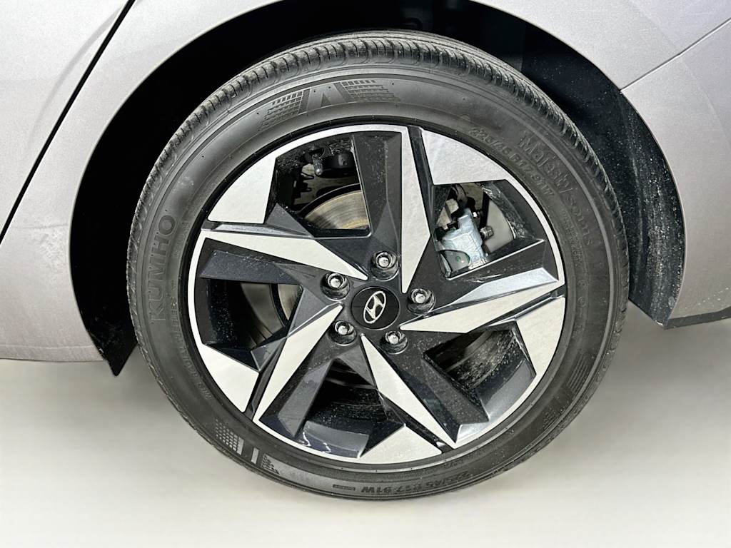 Thumbnail: 2023 Hyundai Elantra - 7