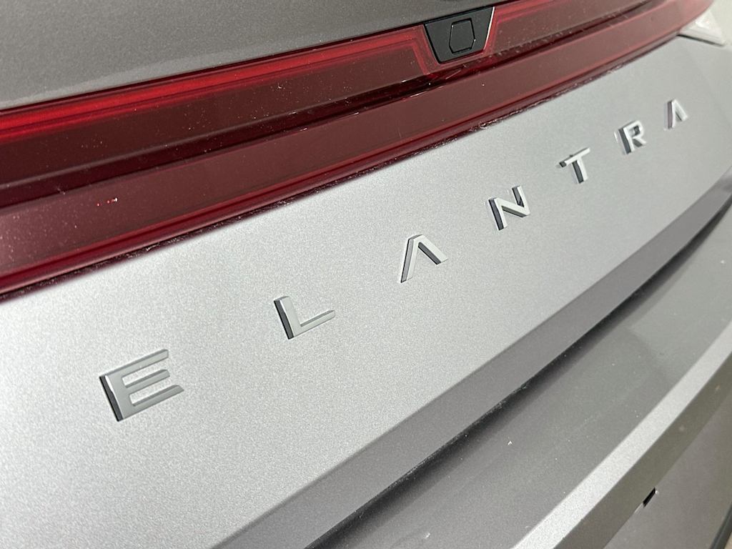 Thumbnail: 2023 Hyundai Elantra - 6