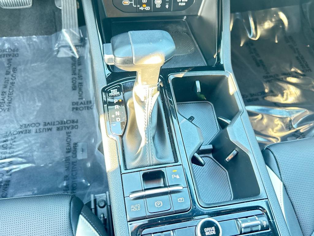 Thumbnail: 2025 Kia K5 - 13
