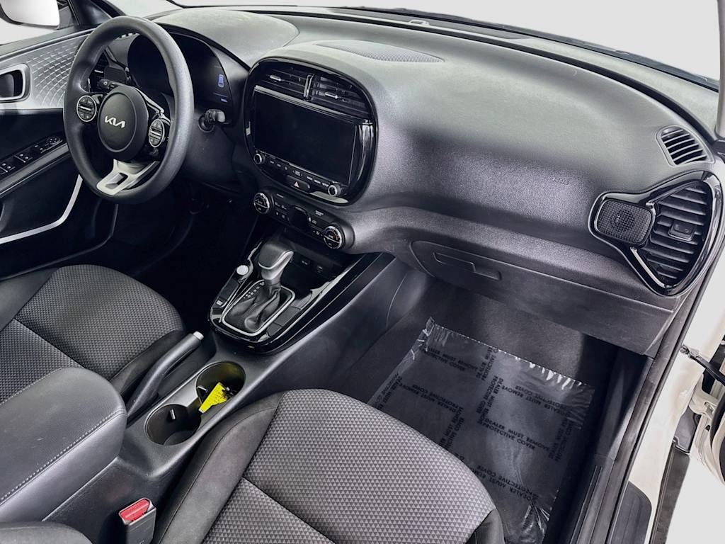 Thumbnail: 2023 Kia Soul - 32