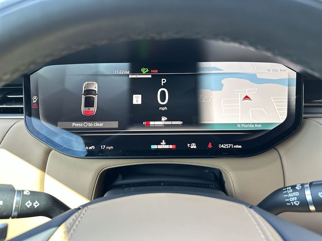 Thumbnail: 2023 Land Rover Range Rover Sport - 19