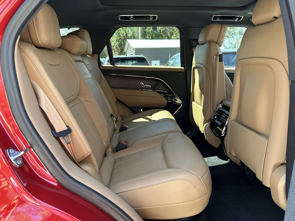 Thumbnail: 2023 Land Rover Range Rover Sport - 18