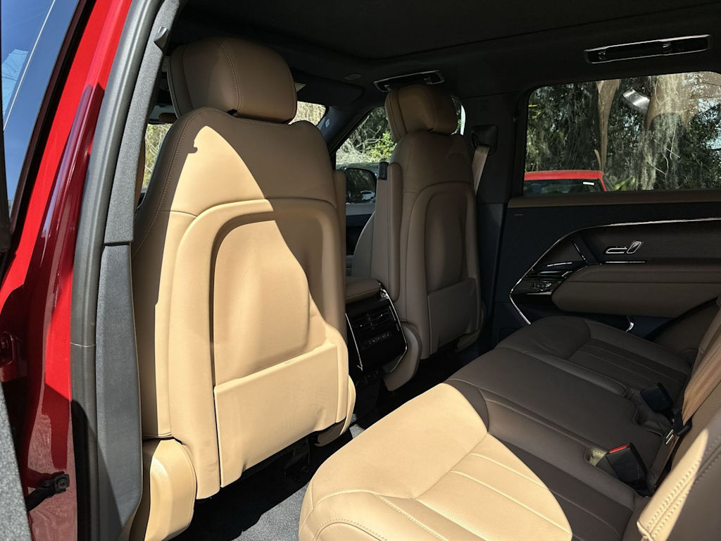 Thumbnail: 2023 Land Rover Range Rover Sport - 12