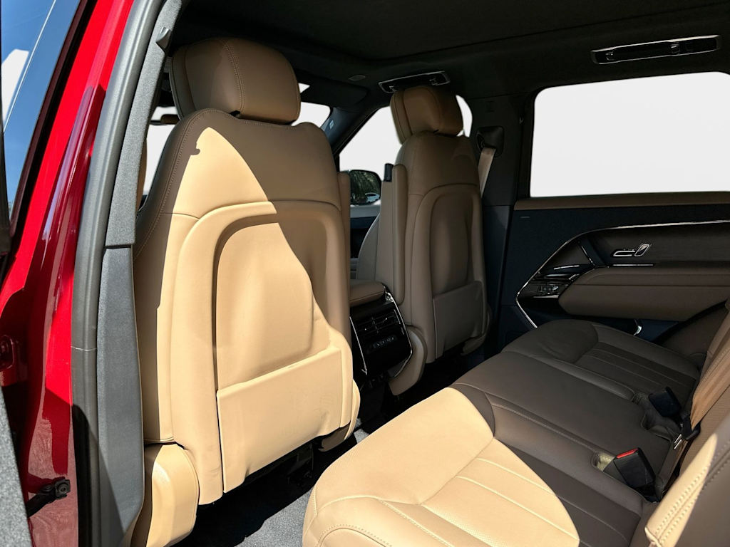 Thumbnail: 2023 Land Rover Range Rover Sport - 12
