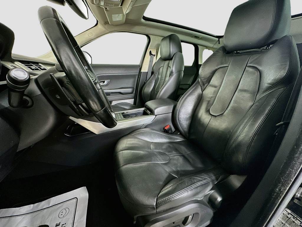 Thumbnail: 2015 Land Rover Range Rover Evoque - 10