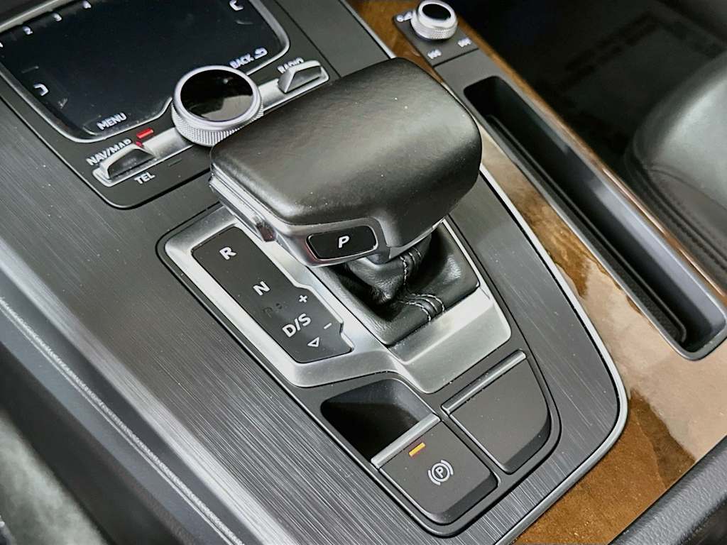 Thumbnail: 2018 Audi Q5 - 17