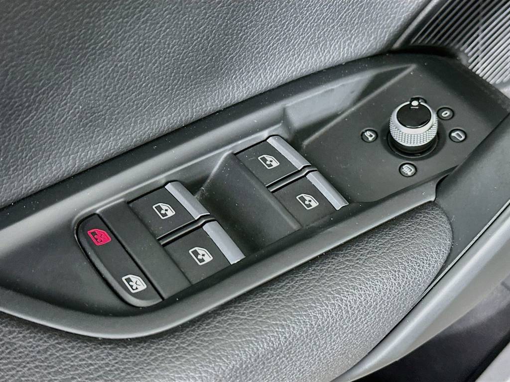 Thumbnail: 2018 Audi Q5 - 30