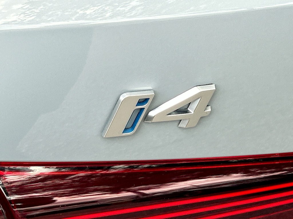 Thumbnail: 2025 BMW i4 - 6