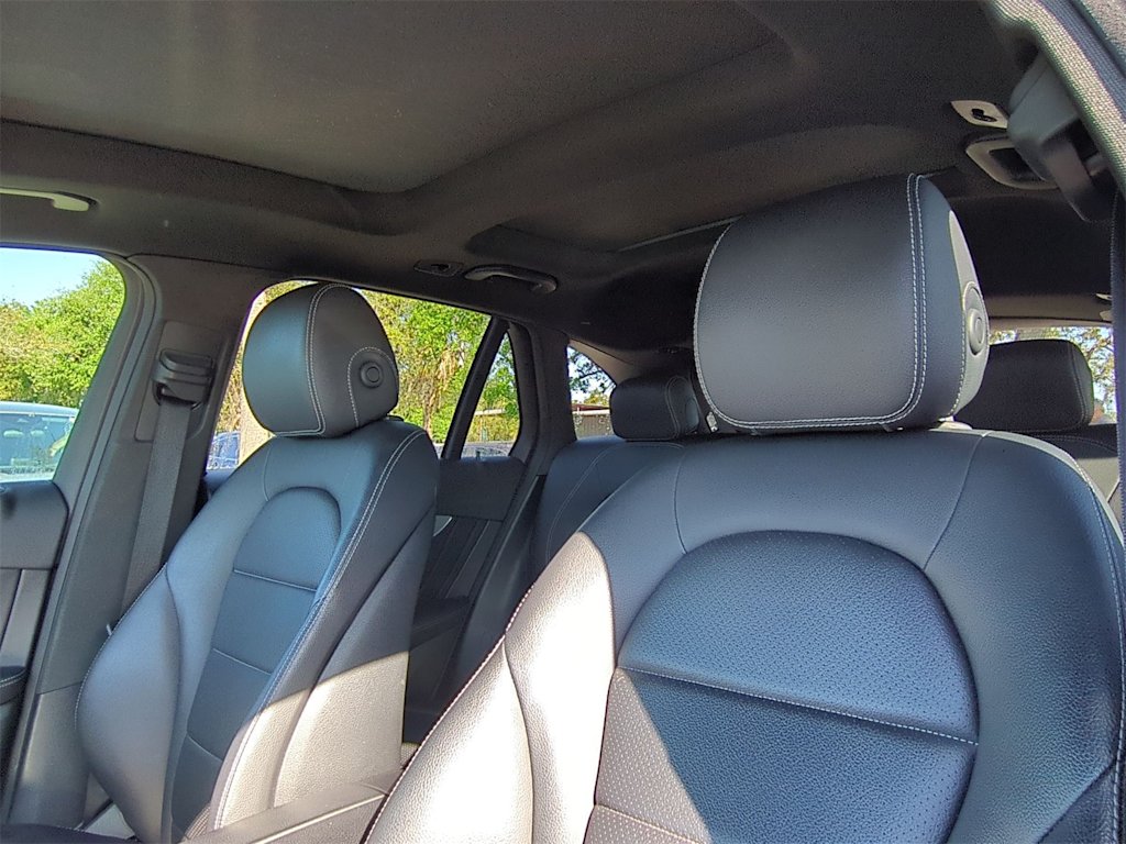 2019 Mercedes-Benz GLC 300 11