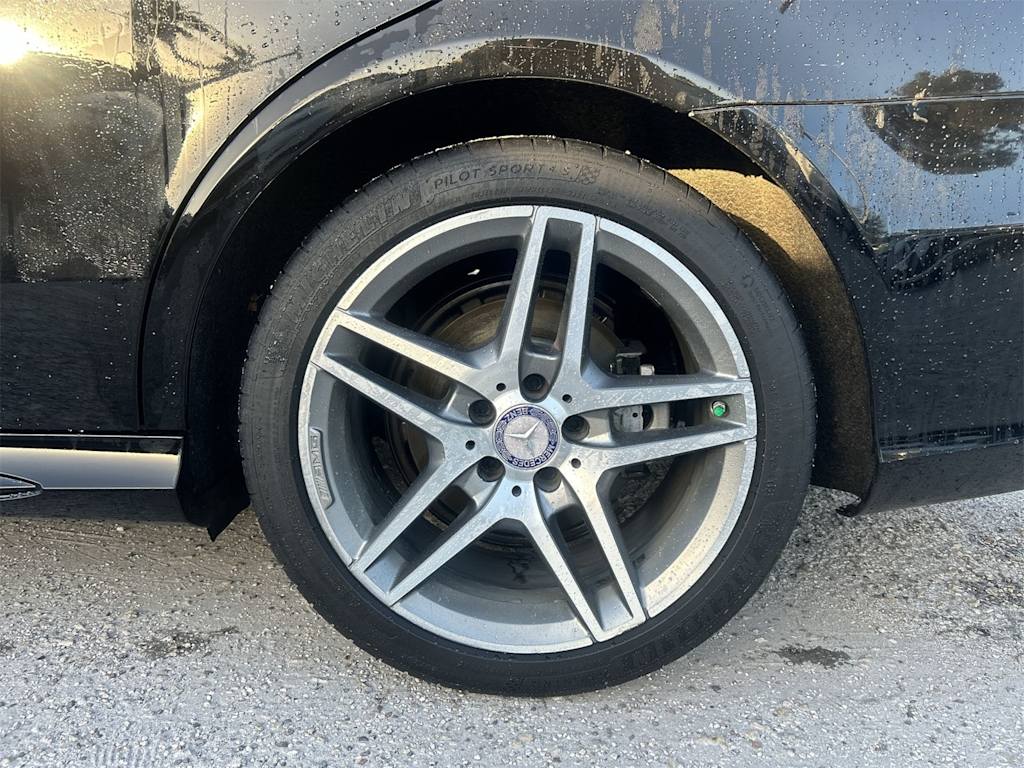 Thumbnail: 2016 Mercedes-Benz E-Class - 8