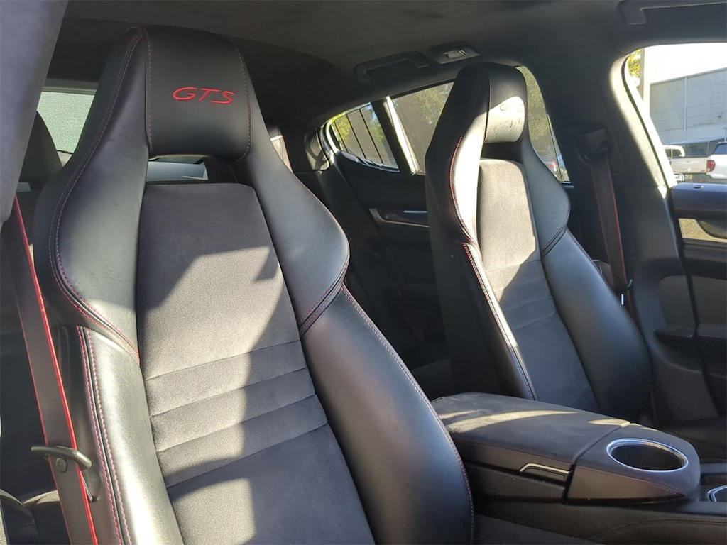 Thumbnail: 2016 Porsche Panamera - 9