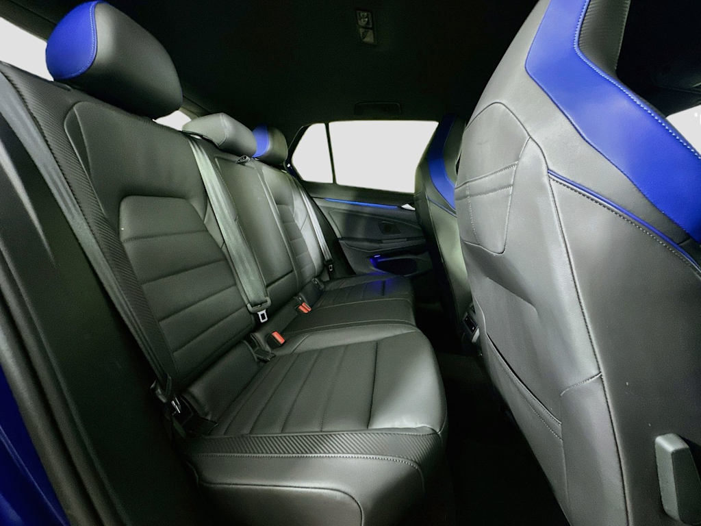 Thumbnail: 2023 Volkswagen Golf - 32