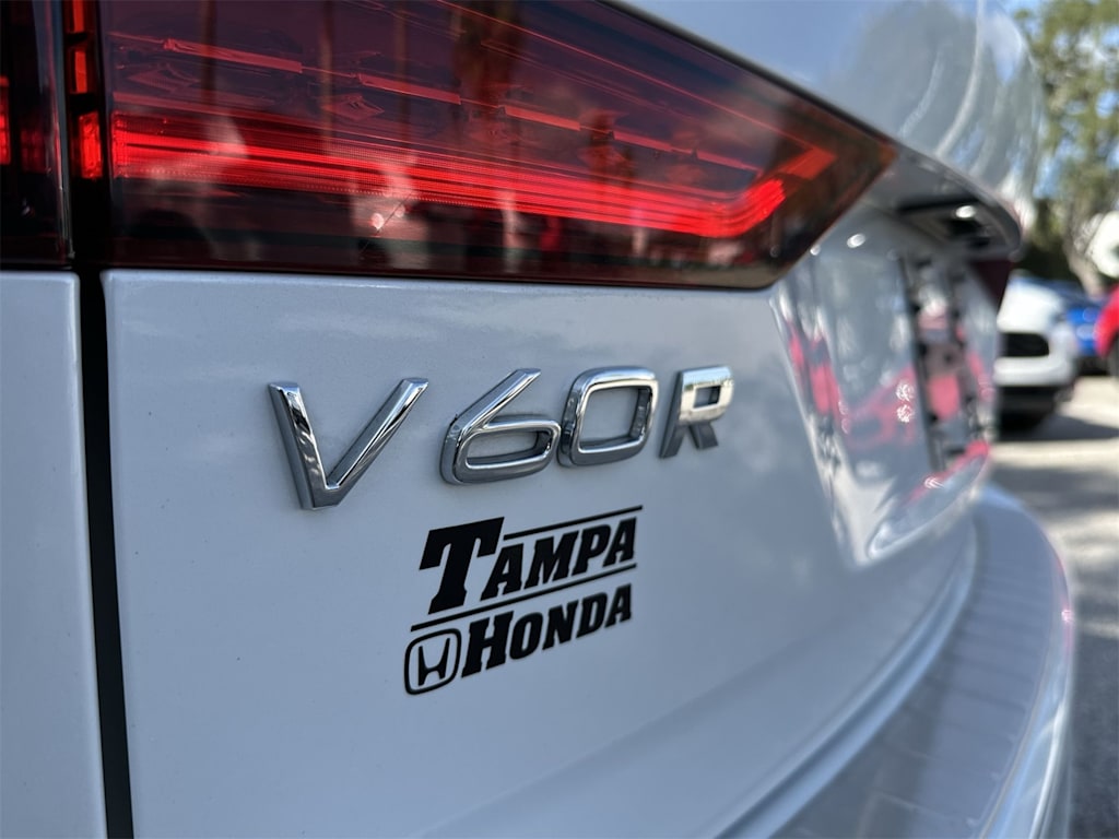 Thumbnail: 2020 Volvo V60 - 7