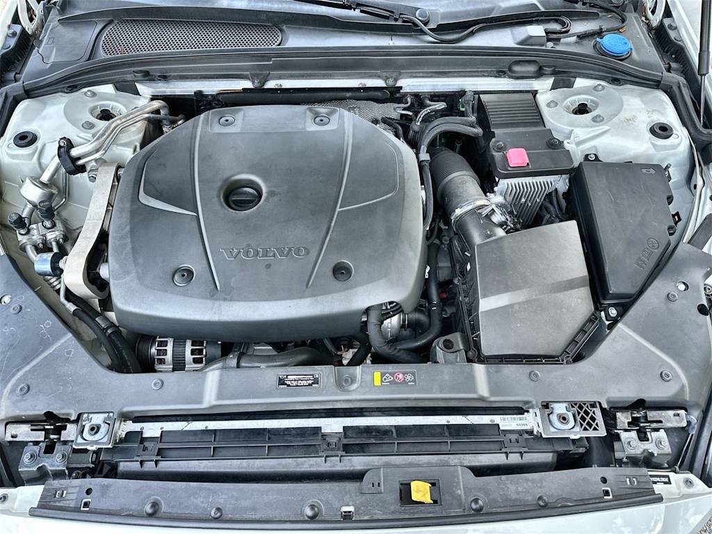 Thumbnail: 2020 Volvo V60 - 9