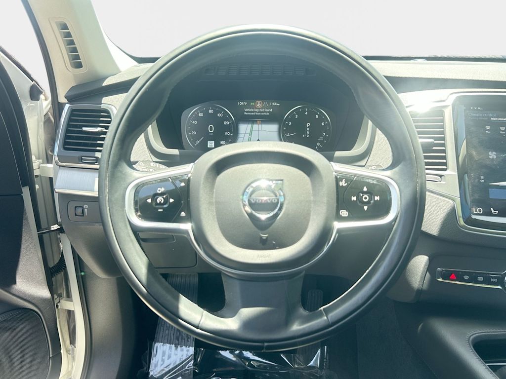 Thumbnail: 2022 Volvo XC90 - 9