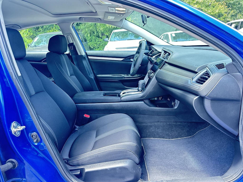 Thumbnail: 2016 Honda Civic - 10