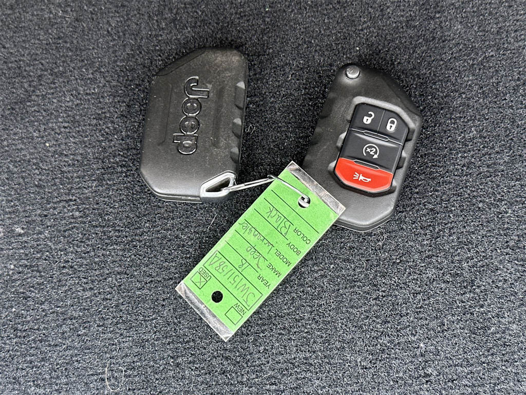 Thumbnail: 2018 Jeep Wrangler - 16