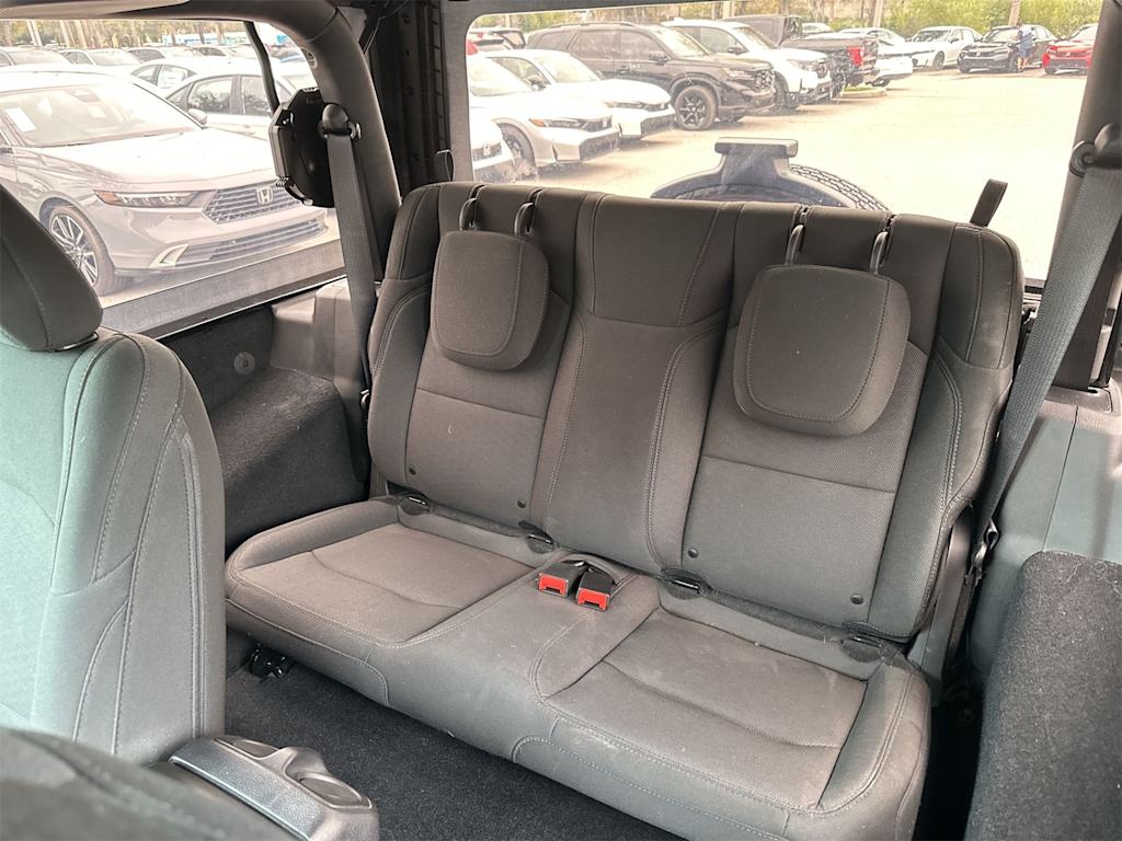 Thumbnail: 2018 Jeep Wrangler - 13