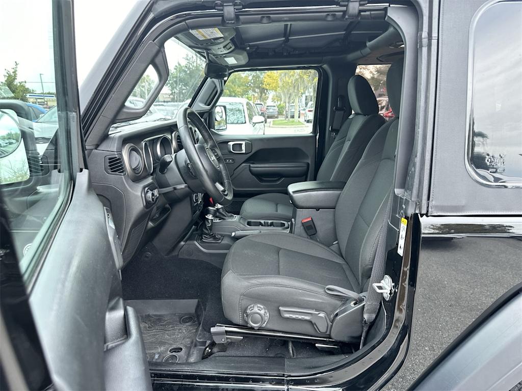 Thumbnail: 2018 Jeep Wrangler - 11